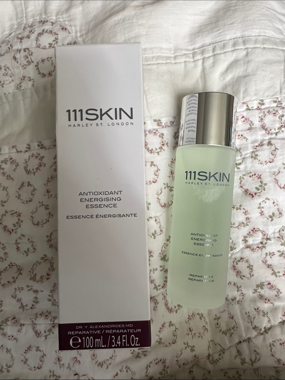 111SKIN Antioxidant Energising Essence – Light Green
